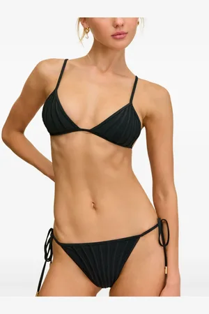 Cult Gaia Top de bikini plisado con diseño triangular