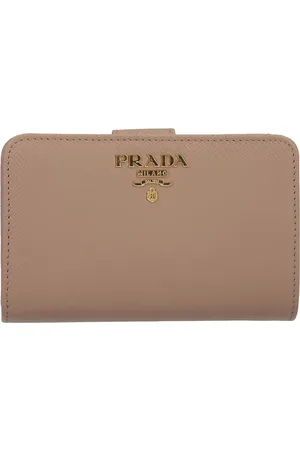 Prada Cartera con placa del logo