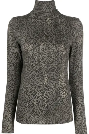 Majestic Top con estampado de leopardo y cuello vuelto