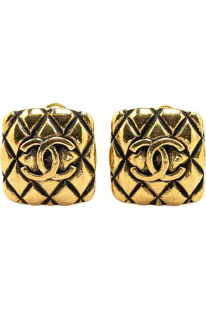 CHANEL 1980-1990 Gold Plated CC Quilted Square Clip on Earrings costume earrings