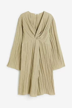 H&M MAMA Vestido corrugado