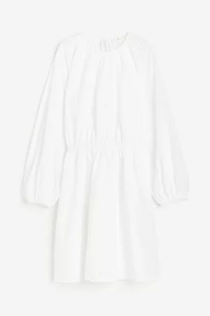 H&M Vestido en bordado inglés