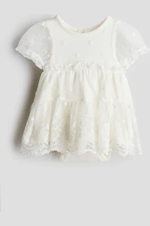 H&M Vestido con pañalero en malla con bordado