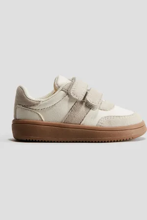 H&M Tenis de piel
