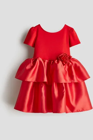 H&M Vestido con vuelo