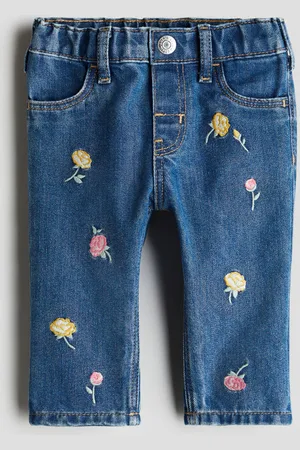 H&M Jeans con detalles bordados