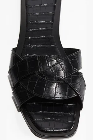 H&M Sandalias trenzadas