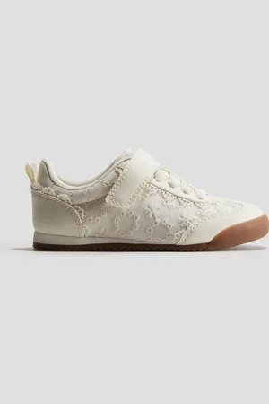 H&M Tenis con detalles de encaje