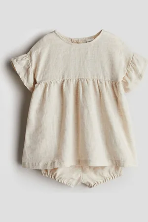 H&M Conjunto con vestido y shorts abombados en lino