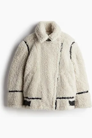 H&M Chamarra oversized en tejido peluche