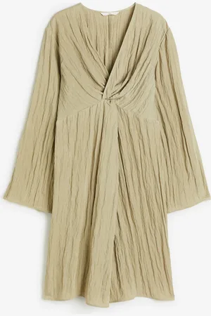 H&M MAMA Vestido corrugado