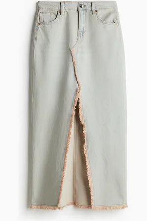 H&M Falda de denim con bordes deshilados
