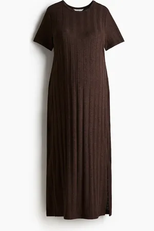 H&M MAMA Vestido acanalado