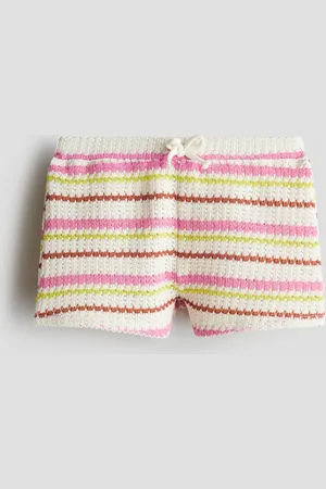 H&M Short en tejido texturizado