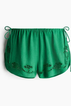 H&M Shorts playeros en bordado inglés