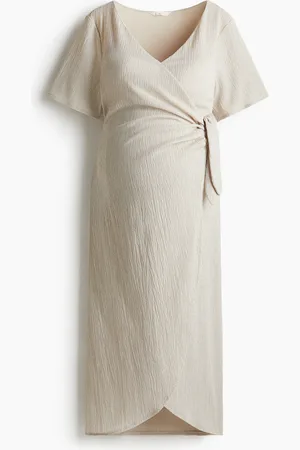 H&M MAMA Vestido corrugado con diseño cruzado