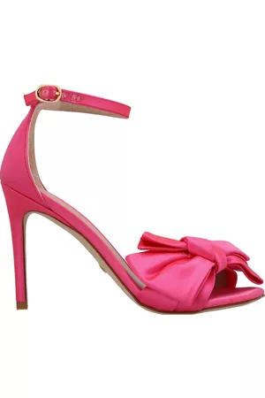 Stuart Weitzman Nudistcurver Loveknot Sandals