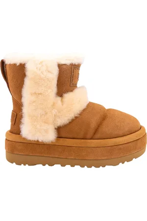 UGG Classic Chillapeak Boots