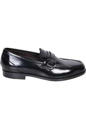 TAGLIATORE Buckle Details Loafer