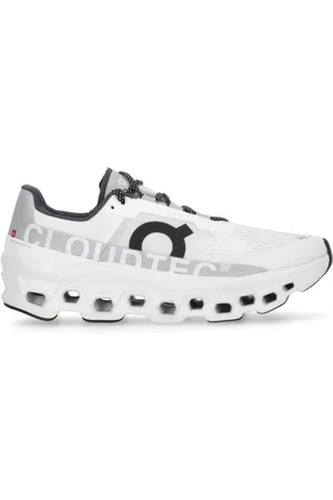 On Running Cloud Mster Sneakers