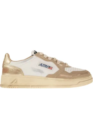 Autry Medalist Low Super Vintage Sneakers