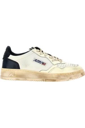 Autry Medalist Low Super Vintage Sneakers