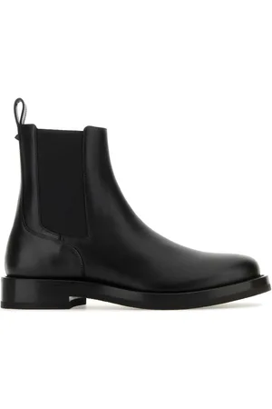 VALENTINO GARAVANI Black Leather Rockstud Ankle Boots