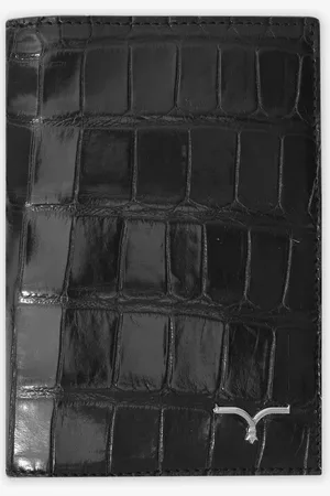 LARUSMIANI Passport Holder Away Accessory