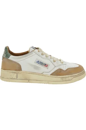 Autry Super Vintage Low Top Sneakers With Logo Detail In Leather And Suede Man