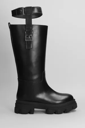 Gia Borghini Themis Low Heels Boots In Leather