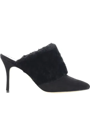 Manolo Blahnik Pelos Fabio Pumps