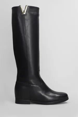 Julie Dee Low Heels Boots In Leather