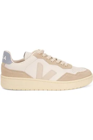 Veja V-90 Low-top Sneakers
