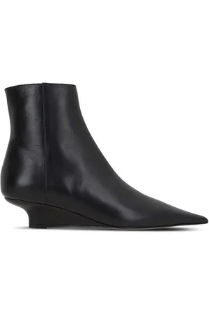 Totême Sharp Pointed-toe Ankle Boots
