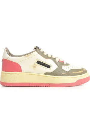 Autry Medalist Low Super Vintage Sneakers