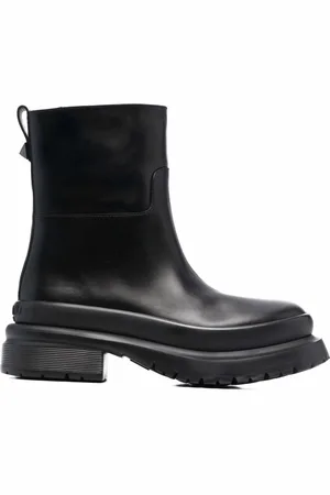 VALENTINO GARAVANI Garavani Roman Stud Leather Boots