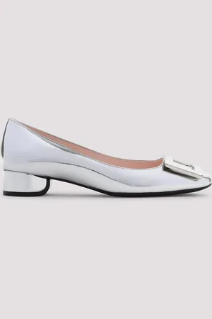 Roger Vivier Roundy Lacquered 25 Pumps