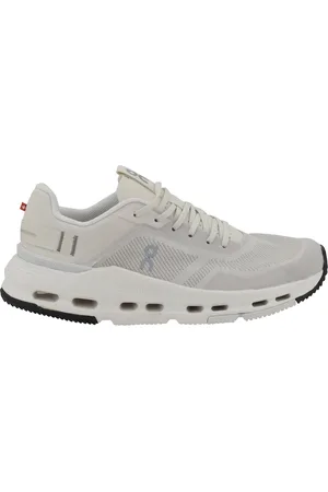 On Running Sneakers Cloudnova Form 2 Tt