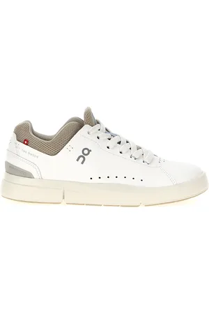 On Running The Roger Advantage Sneakers