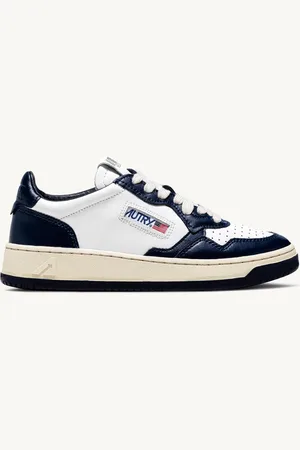 Autry Medalist Low Leather Sneakers