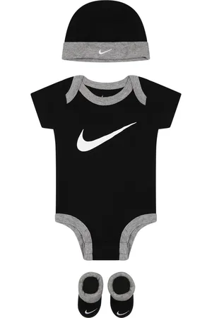 Nike Set For Bay Kids With Swoosh