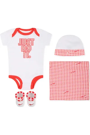 Nike Set For Baby Girl With Logo