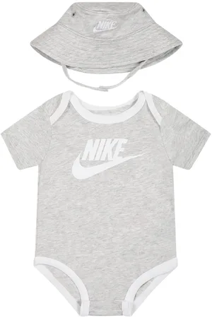 Nike Set For Baby Kids With Logo