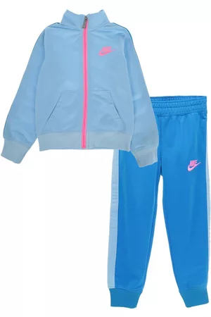 Conjunto deportivo Nike para niña