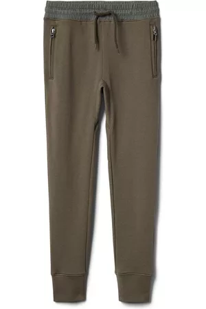 Jogger GAP con diseño camuflaje para niño