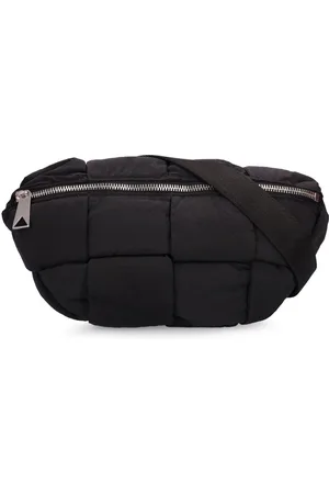 Bottega Veneta Riñonera De Nylon Acolchado