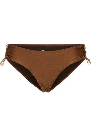 Leslie Amon Braguitas De Bikini
