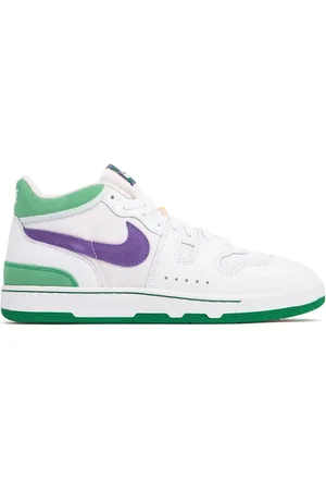 Nike Sneakers Attack
