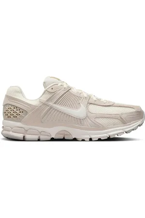 Nike Sneakers Zoom Vomero 5