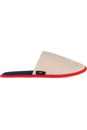 Hay Zapatillas De Algodón Gofrado